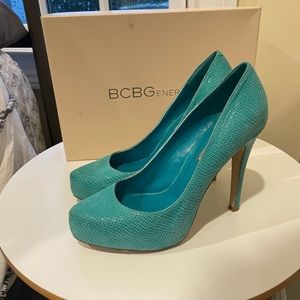 BCBG heels